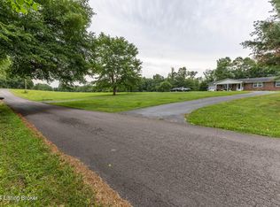 2449 Gentry Mill Rd, Russell Springs, KY 42642