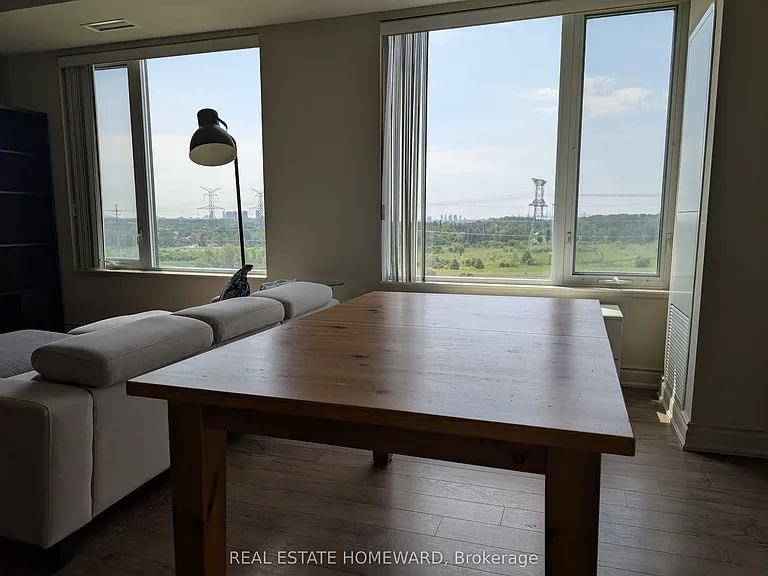 325 S Park Rd #915 — Photo 3