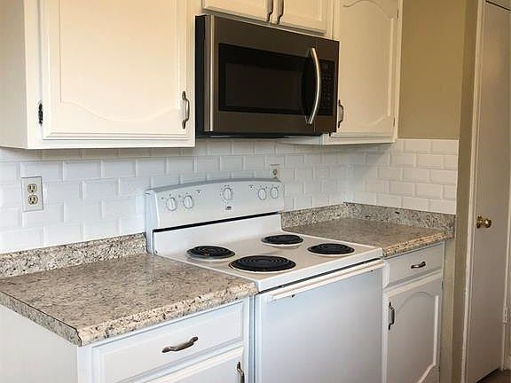 5th image of 640 Priscilla Ln