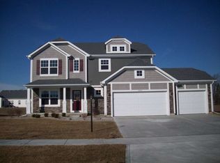 8830 Drake Dr, Saint John, IN 46373