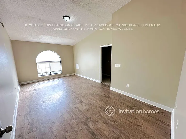 1003 Pinehaven Ct — Photo 5