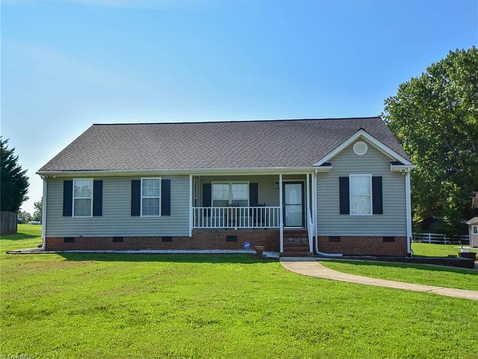 1st image of 203 Cattail Ct