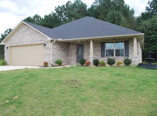 26163 Meadow Ridge Ln, Athens, AL 35613