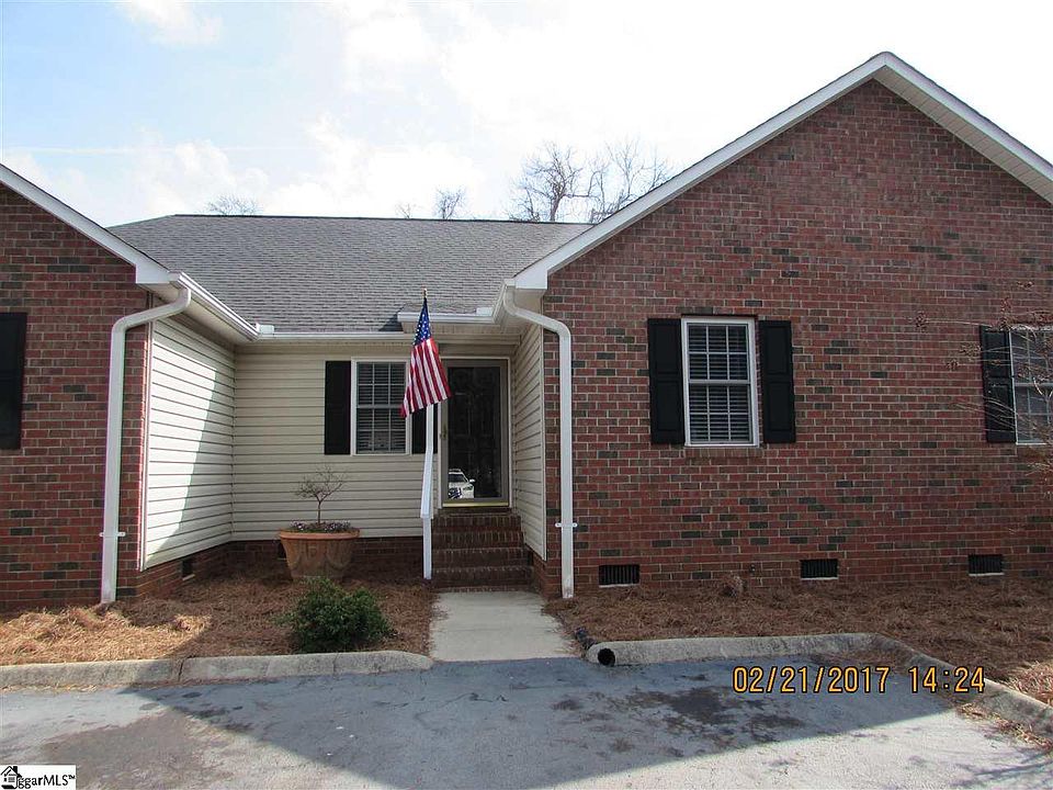1st image of 104 Park Crossing Dr