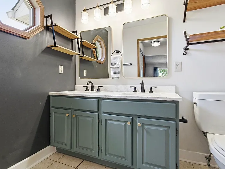 10032 Ironway Dr — Photo 11