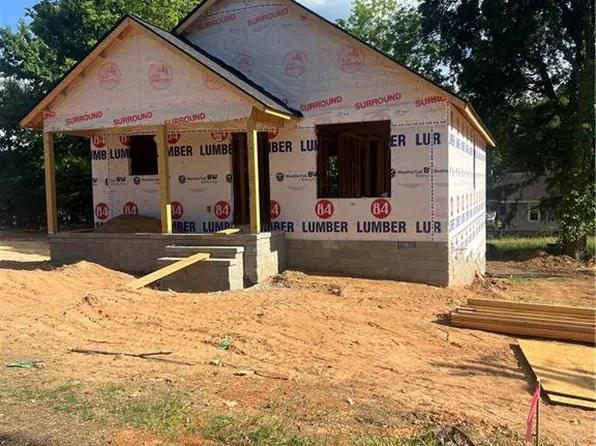 917 Redding Dr, High Point, NC 27260