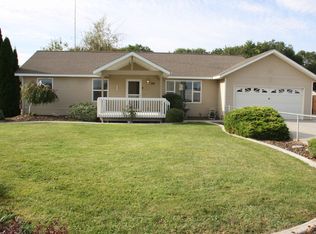 126 Nunn Rd, Prosser, WA 99350