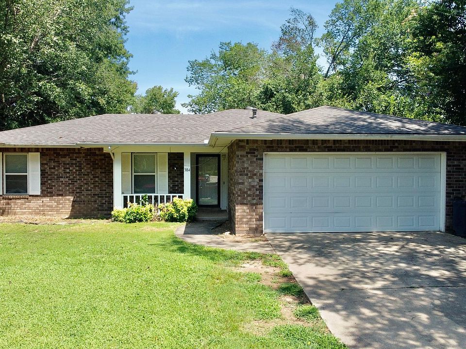 1st image of 384 E Margaret Pl
