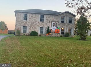 14290 Mountain Rd, Orrstown, PA 17244