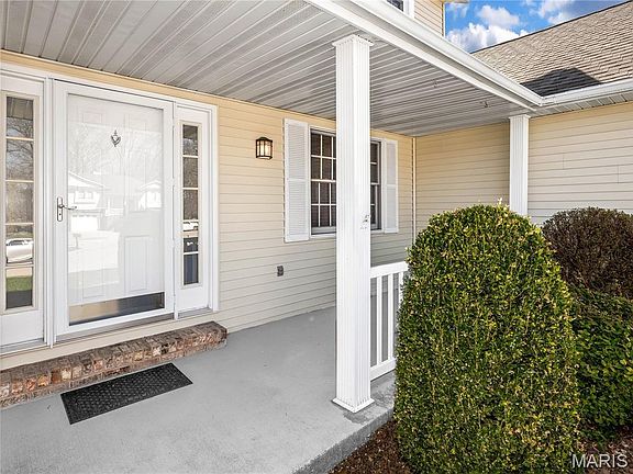 5th image of 417 Alderwood Ct