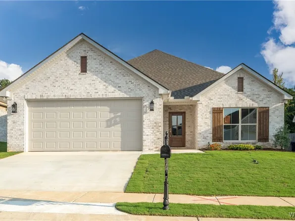 12692 Windword Pointe Dr, Northport, AL 35475