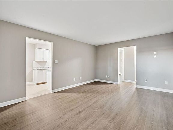 2nd image of 3838 W Sylvania Ave #102