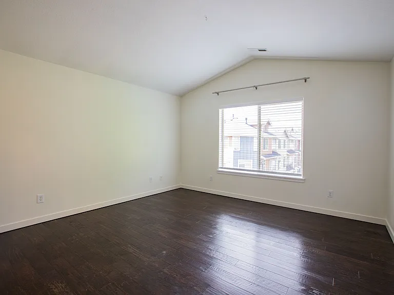 8450 NE Noelle Way — Photo 7
