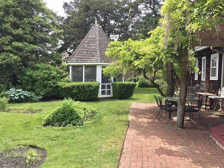 8 Tuthill Point Rd — Photo 38