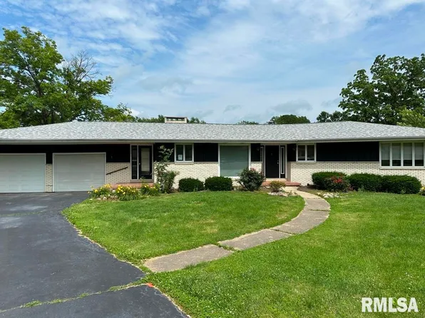 8 Mara Ln, Taylorville, IL 62568