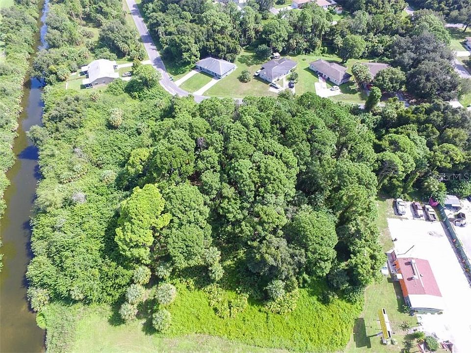 1st image of 300 Tamiami Trl
