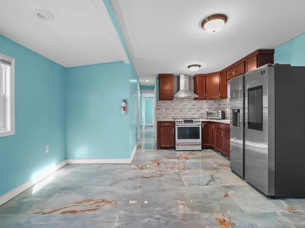 21 Helen Dr, Moonachie, NJ 07074