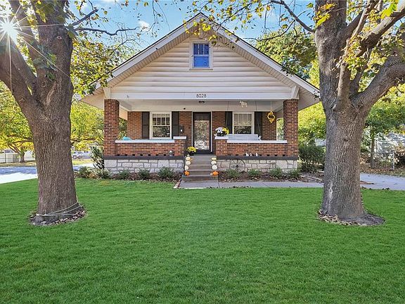 4th image of 8028 Belleview Ave