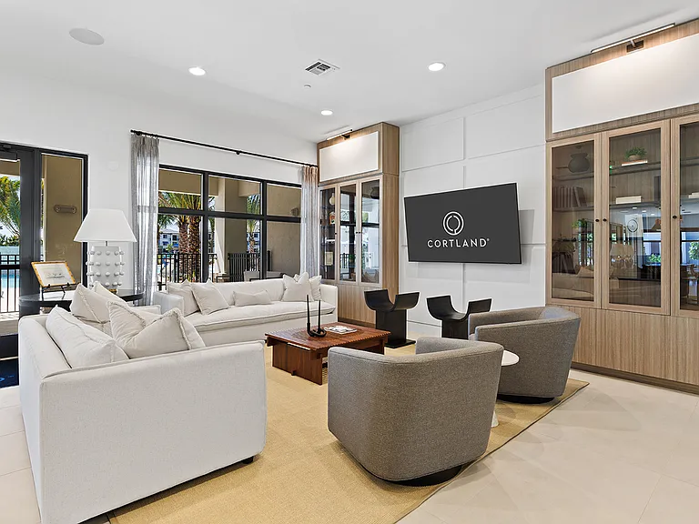 Cortland Royal Palm Beach — Photo 19