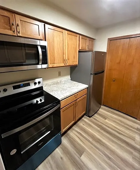 RM 2411 Tawhee Drive - 202 — Photo 3