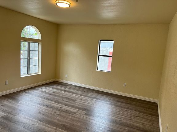 3rd image of 304 E Orange Grove Blvd #2