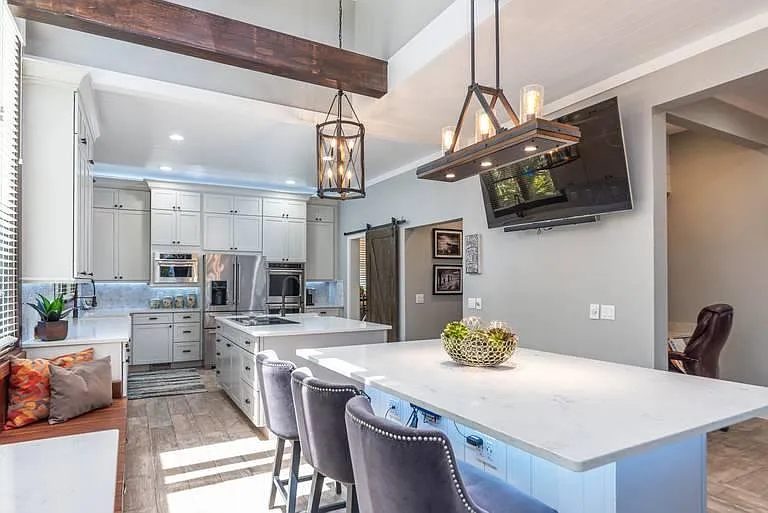 11 Eastwind — Photo 11