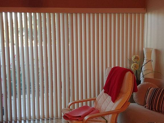 2nd image of 1526 SE Royal Green Cir #101
