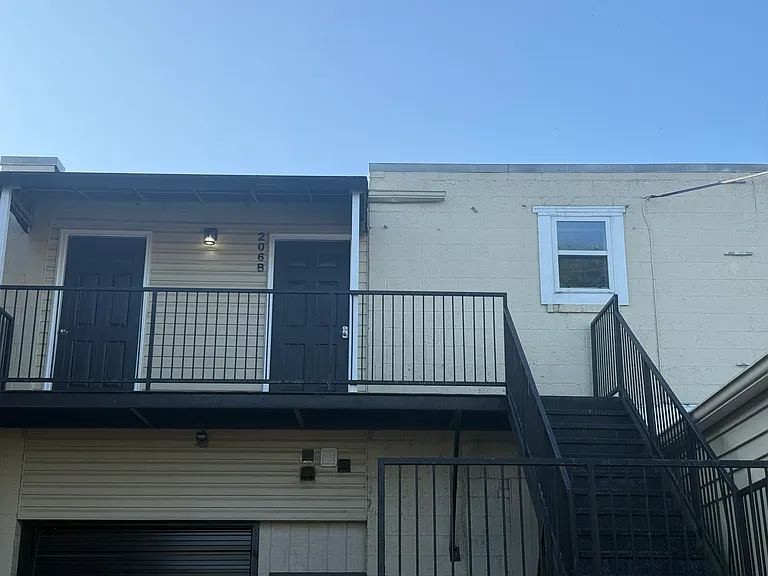 206B N Main St #206B — Photo 8
