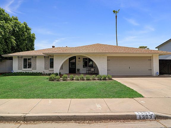 3rd image of 1363 W Los Lagos Vis