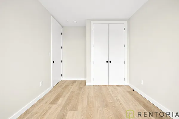 Rented by Leasing Management LLC | media 4