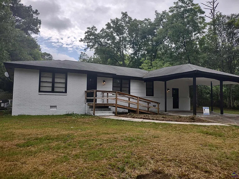 6422 Gibson Rd — Photo 1