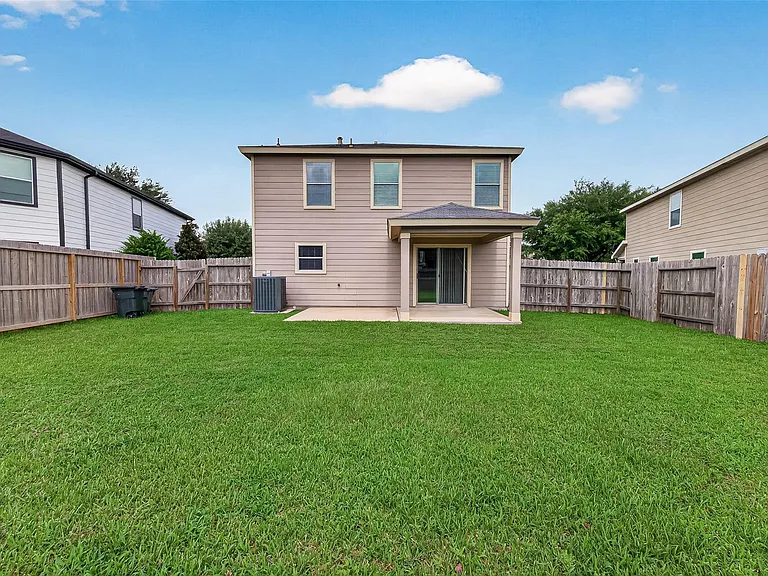 18403 Tupper Bend Ln — Photo 32