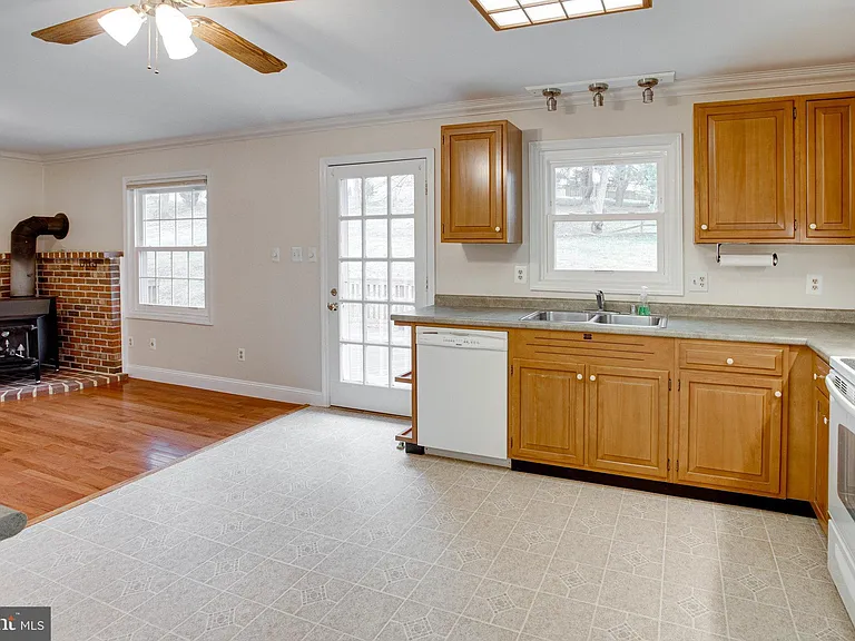 9552 Birmingham Dr — Photo 15
