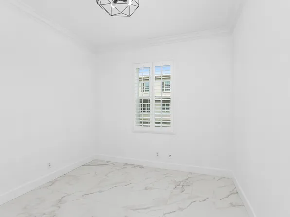 1460 Georgia St, Tustin, CA 92782