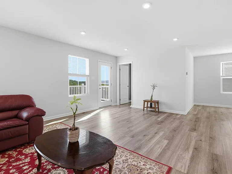 309 Arden Dr — Photo 12
