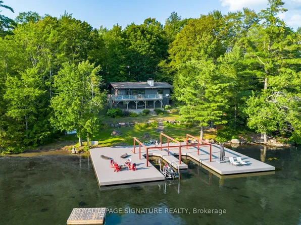 1216 Hamills Point Rd, Muskoka Lakes, ON P0C 1H0