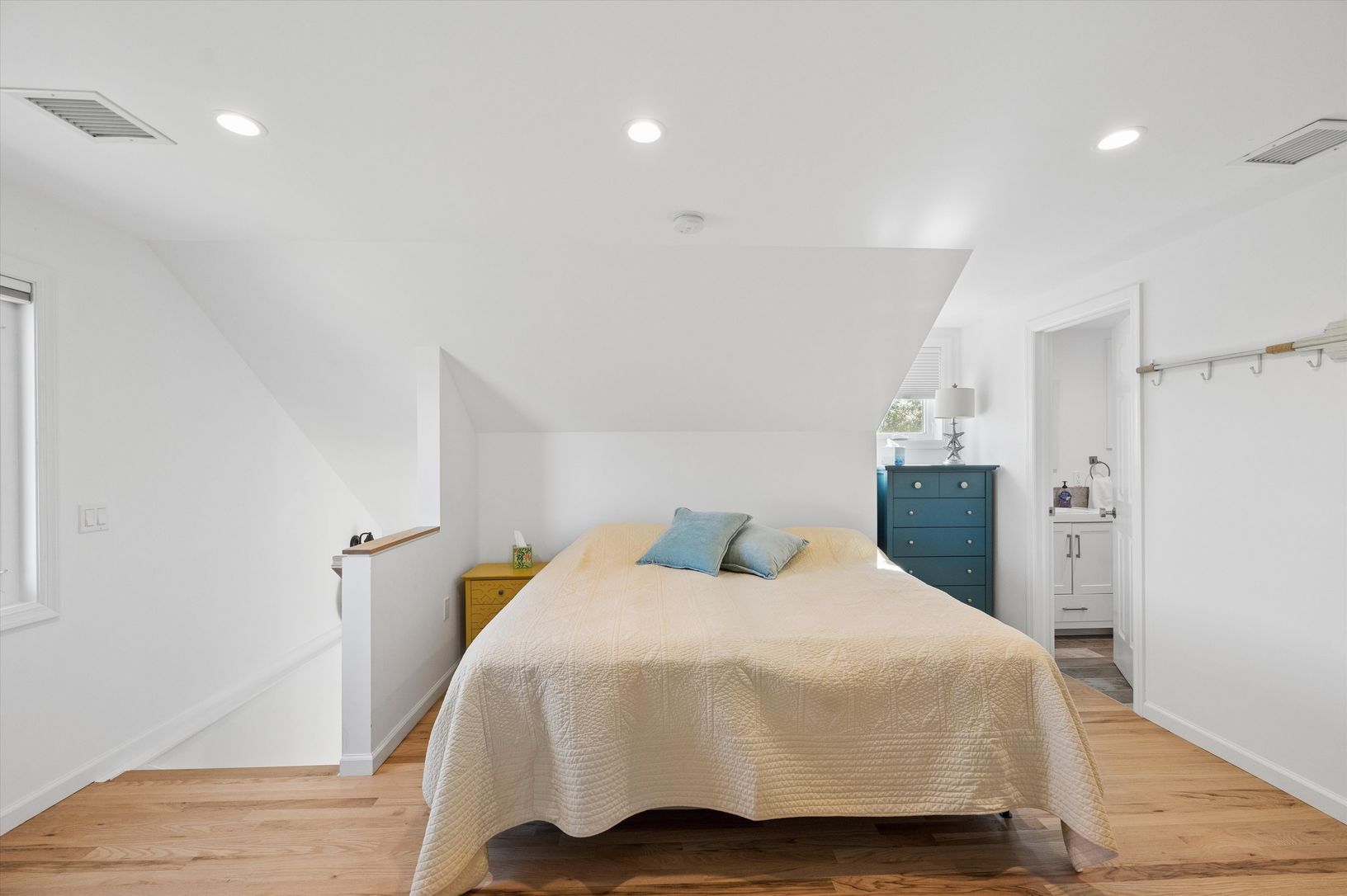 Bedroom 4 ensuite