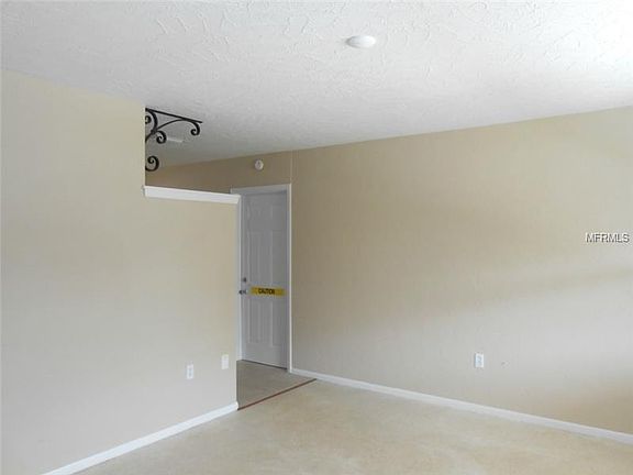 4th image of 5127 Lahaina Dr