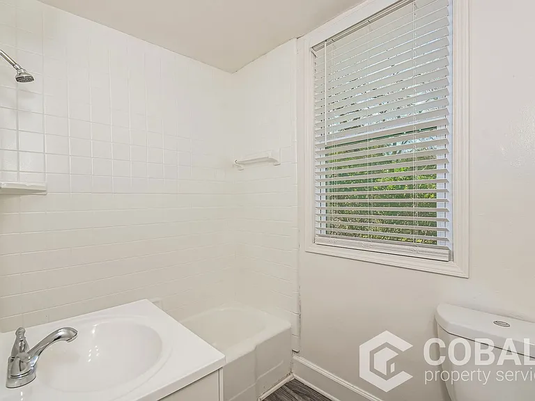 1992 Woodland Hills Ave NW #4 — Photo 9