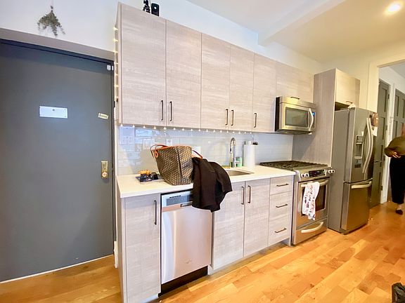 2nd image of 1030 Carroll St APT 1H