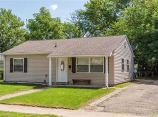 12 Lindway Dr, Fairborn, OH 45324
