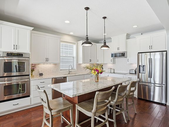 3rd image of 16885 Diamonte Way