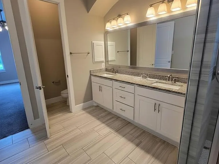 2705 Kennedy St — Photo 23