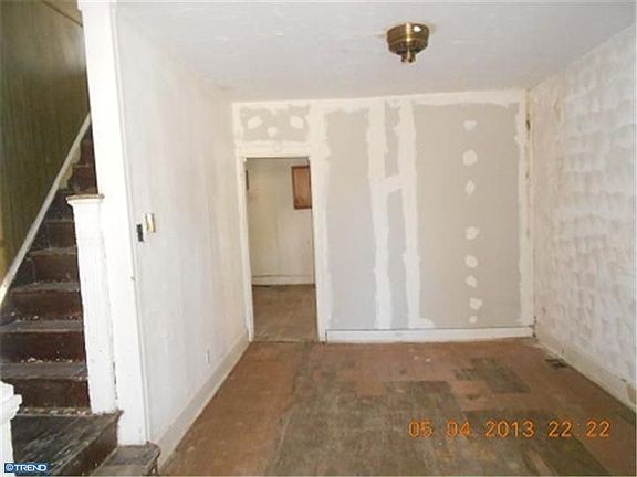 4th image of 881 N 51st St