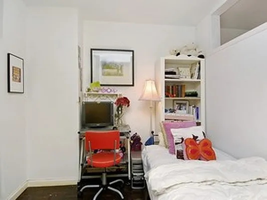 Sold by Corcoran | media 23