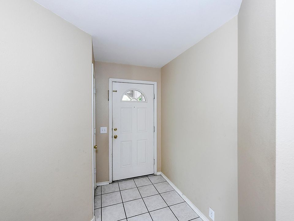 1st image of 13118 Woodthorn Way