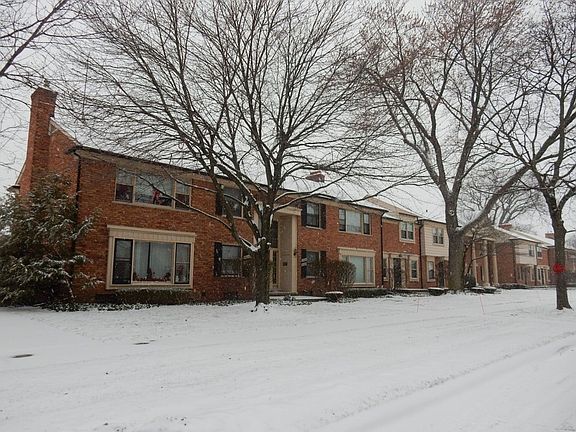 2nd image of 19618 Fleetwood Dr #3