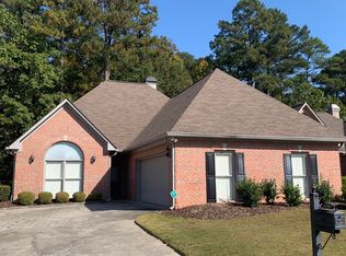 1048 Riverchase Cv, Birmingham, AL 35244