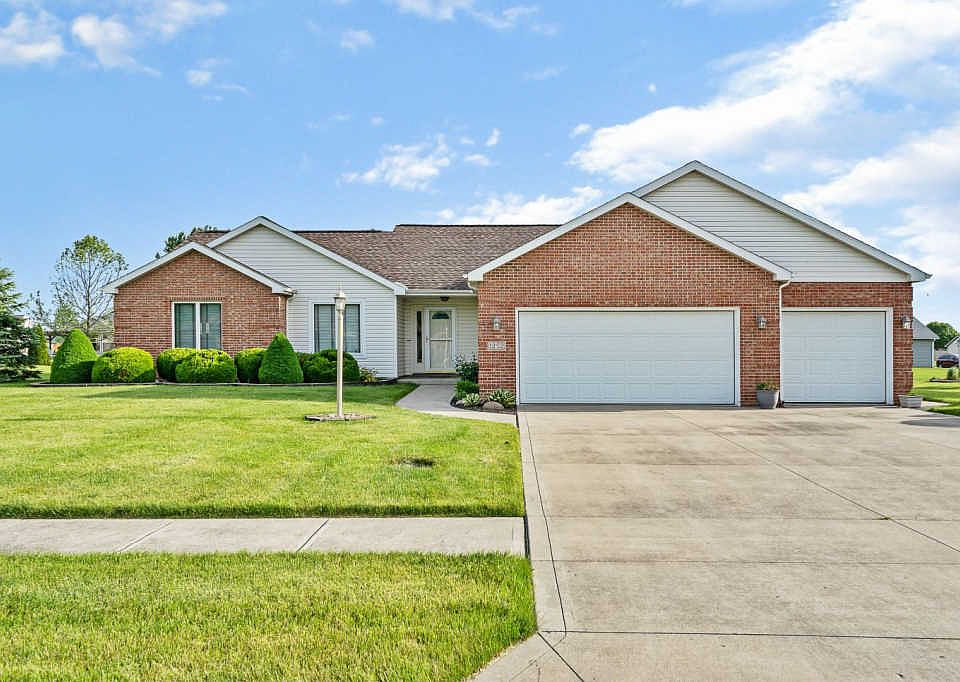 1st image of 1252 W Crooked Tree Dr