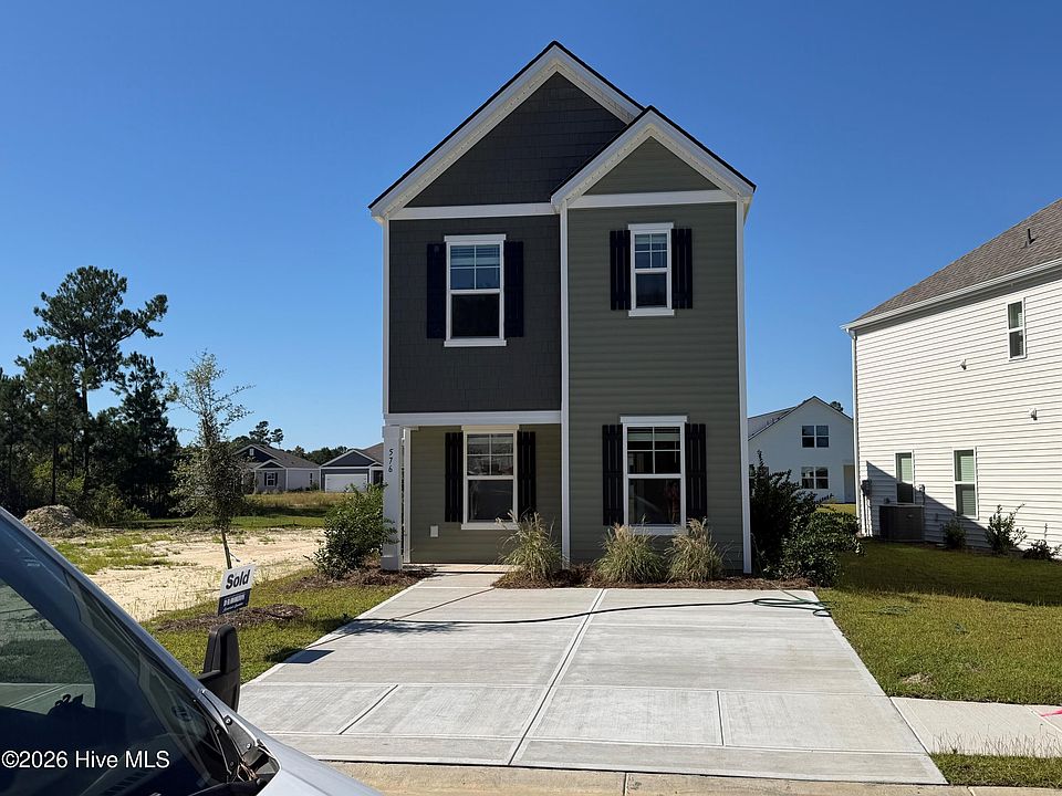 1st image of 576 Bear Paw Road SW